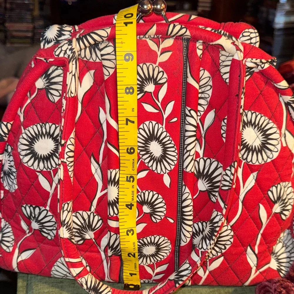 Vera Bradley Red and White Daisy Purse